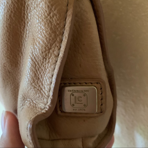 Liz Claiborne Baguette Bag Shoulder Purse Brown - Picture 3 of 4